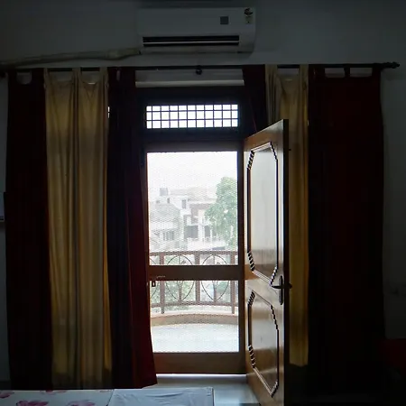 N Homestay Agra Tajganj Exterior photo