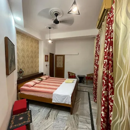 N Homestay Agra Tajganj Exterior photo