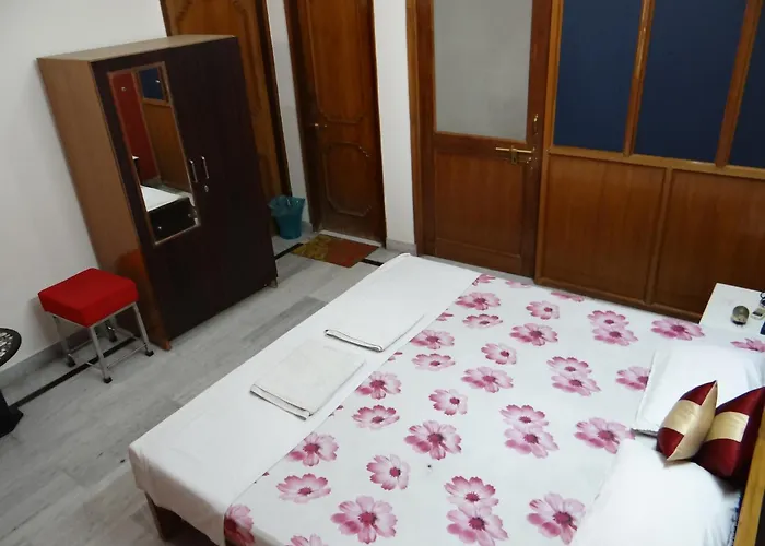 N Homestay Agra
