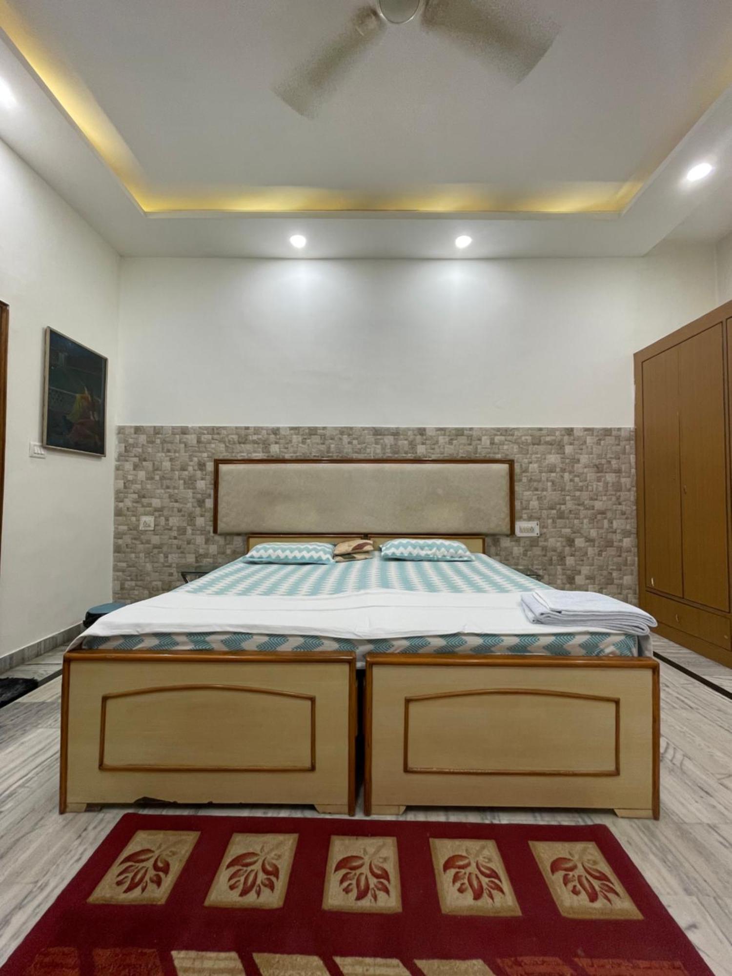 Homestay N Agra Tajganj