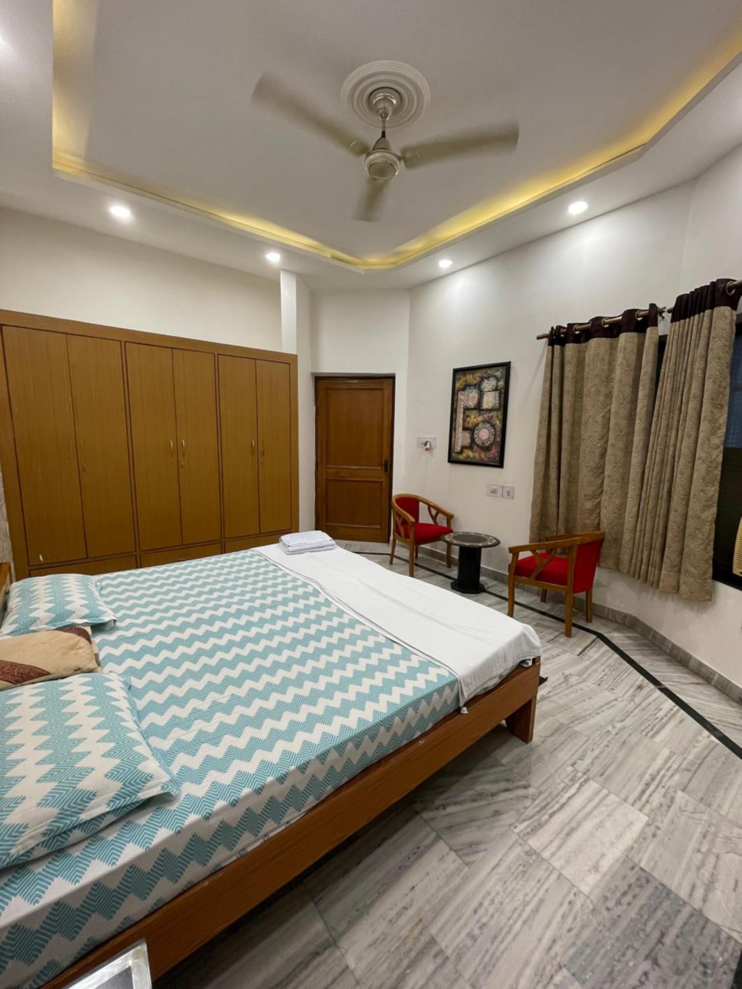 N Agra Homestay