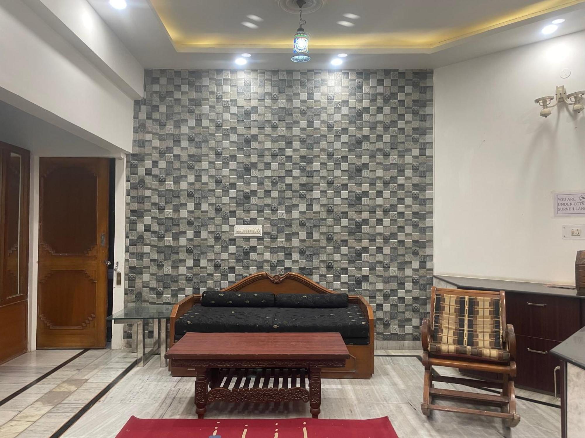 N Agra Homestay Tajganj