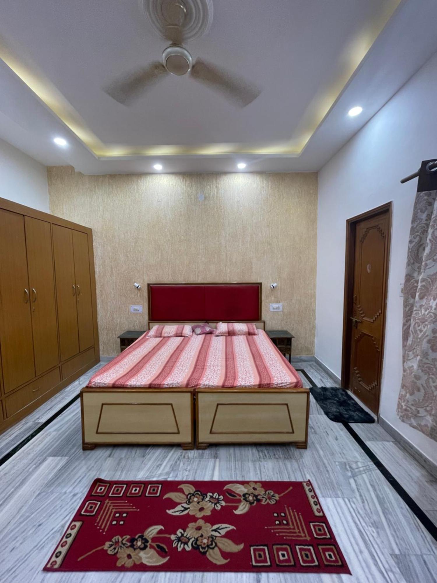 N Agra Homestay