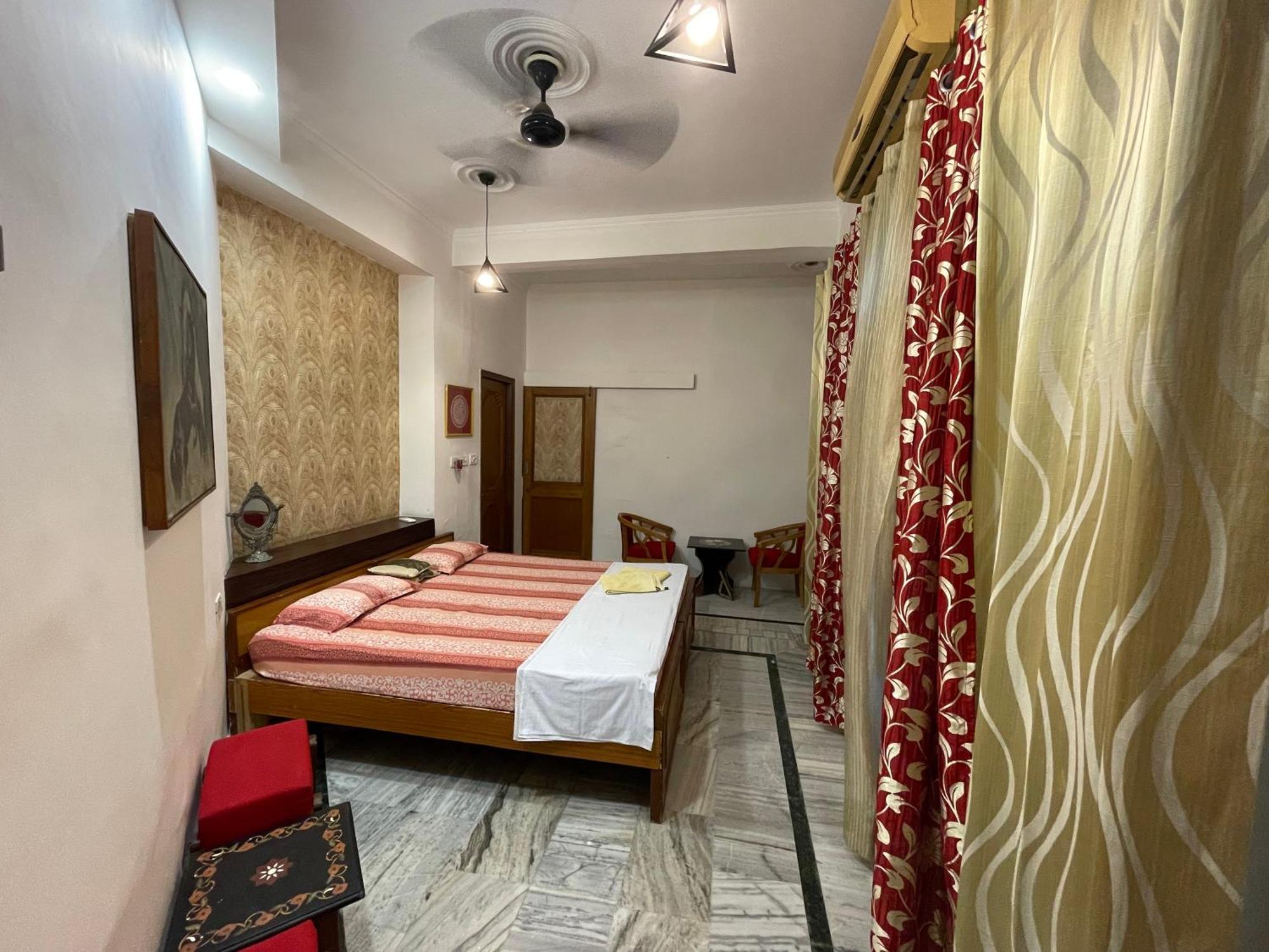 Homestay N Agra Tajganj